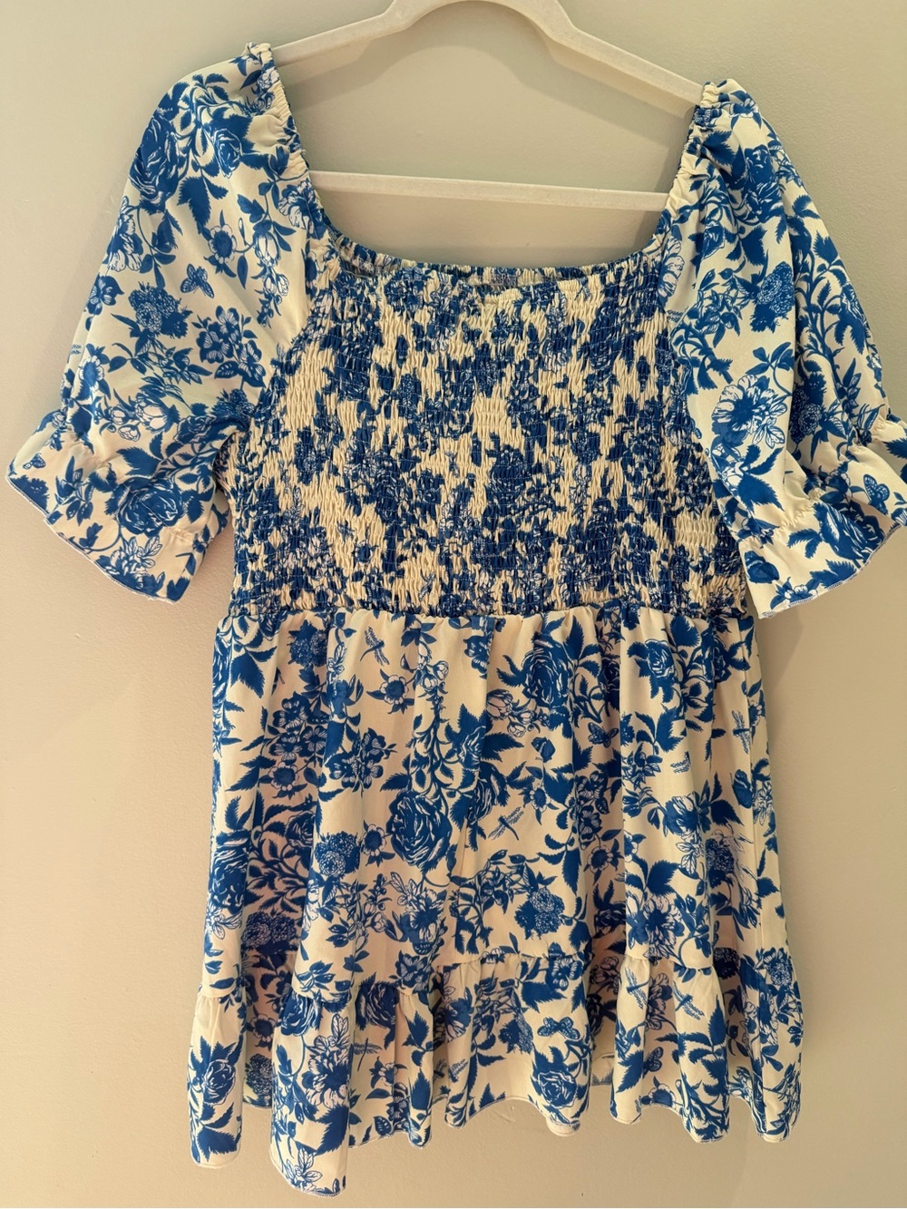 Womens Blue & White Floral Smocked Top